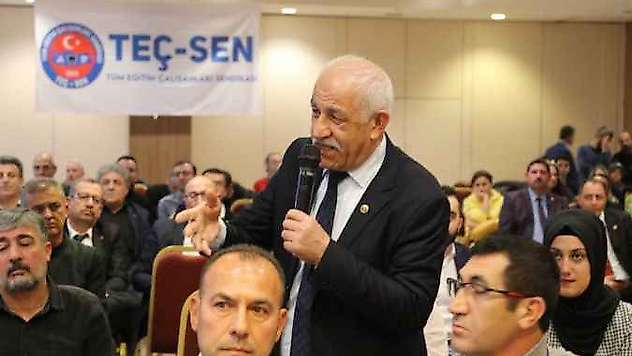 Başkan Teker 'Devletin Memuru Yoksul, Emeklisi Aç Olamaz.'