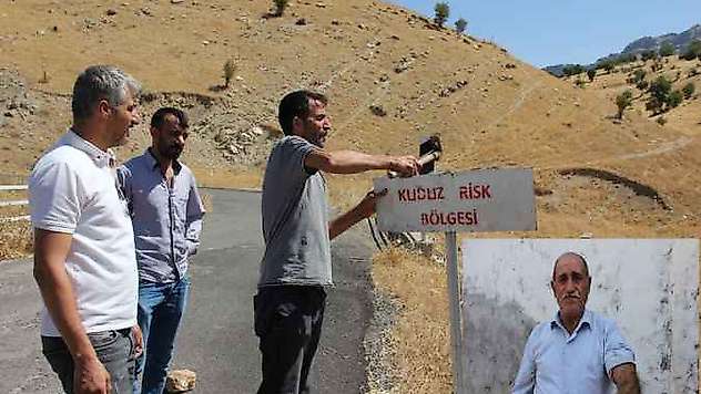 Sahibini Isıran At Kuduz Çıktı, Köy Karantinaya Alındı