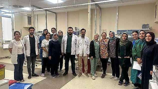 Hemşirelere yenidoğan muayenesi ve hemşirelik bakım eğitimi verildi