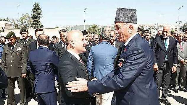 Vali Varol 'Mukaddes Vatanımız Kahraman Şehitlerimizin ve Gazilerimizin Bizlere Emanetir'