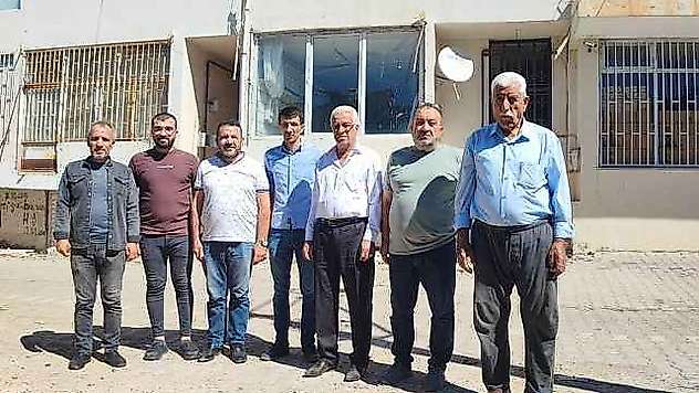 Kahta'daki Ağır Hasarlı Bina Vatandaşı Tedirgin Ediyor