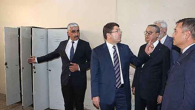 Adalet Bakanı Yılmaz Tunç: 'Son 21 yıldır 399 uygun olmayan cezaevi kapatıldı'