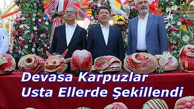 Bakan Tunç, Diyarbakır'da '13. Karpuz Festivali'ne katıldı