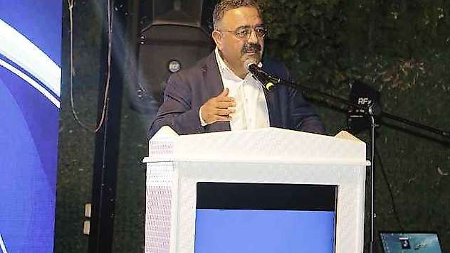 CHP'li Tanrıkulu müzik ile ezanı karıştırdı