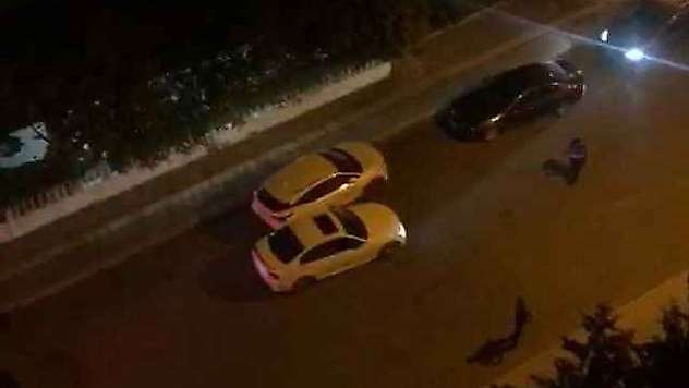 Şüpheli Şahıs Kaçtı, Polis Tekerlere Ateş Ederek Durdurmaya Çalıştı