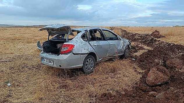 Şarampole Devrilen Otomobilde Bulunan 3 Kişi Yaralandı