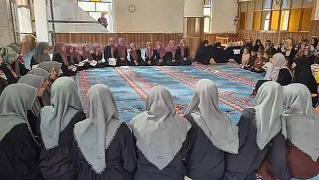 Bayanlara Yönelik Mevlid-İ Nebi Programı Düzenlendi