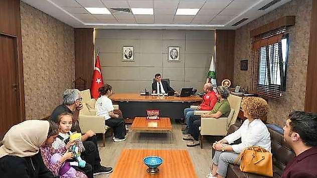 Fadıloğlu, Şampiyonları Tebrik Etti