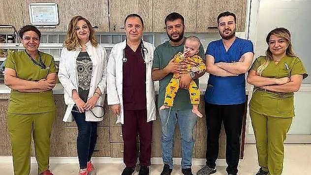 Doktorların Dikkati Beyin Kanaması Geçiren Bebeği Kurtardı