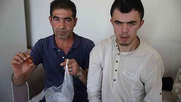 Görme Engelli Gencin Yediği Sucuktan Demir Parçası Çıktı