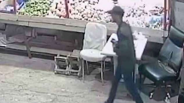 Cep Telefonlarını Çalan Hırsız, Güvenlik Kamerasına Yakalandı
