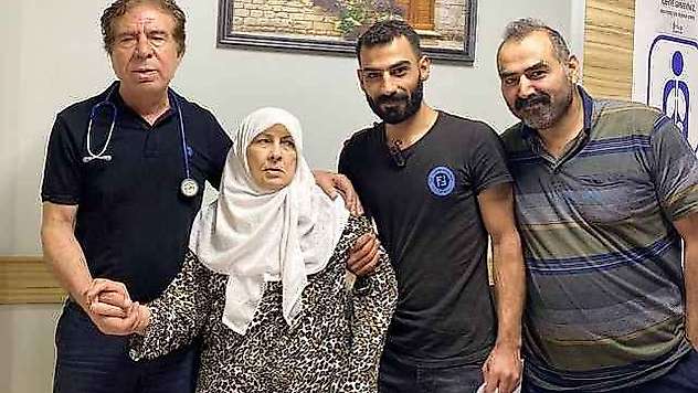Bilinci kapalı geldiği hastaneden yürüyerek ayrıldı