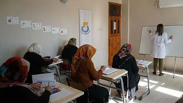 Kadınlardan Milletevindeki Kurslara Yoğun İlgi