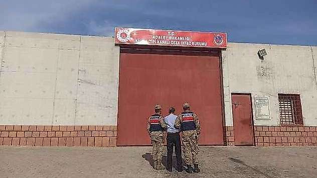 Dolandırıcılık Suçundan Aranan Zanlı Kontrol Noktasında Yakalandı