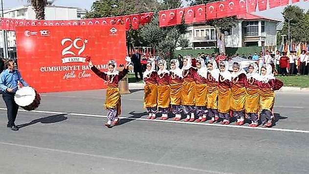 Adıyaman'da 29 Ekim Cumhuriyet Bayramı Kutlandı Cumhuriyetimiz 100 Yaşında