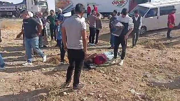 Şanlıurfa'da minibüs ile otomobil çarpıştı: 7 yaralı