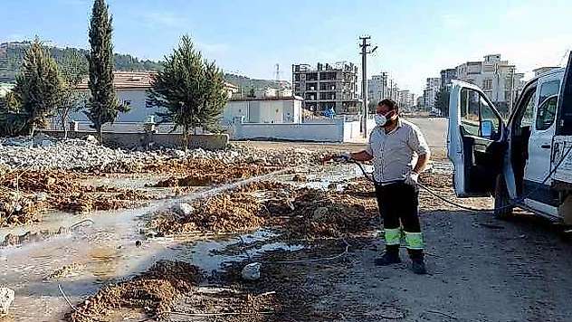 Haşere İlaçlama Çalışmaları Devam Ediyor