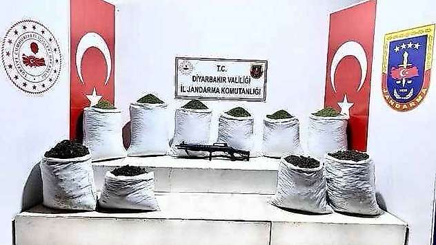 454 Kilo esrar ele geçirildi: 3 gözaltı