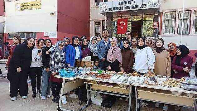 Liseli Gençlerden Filistinli Çocuklara Destek