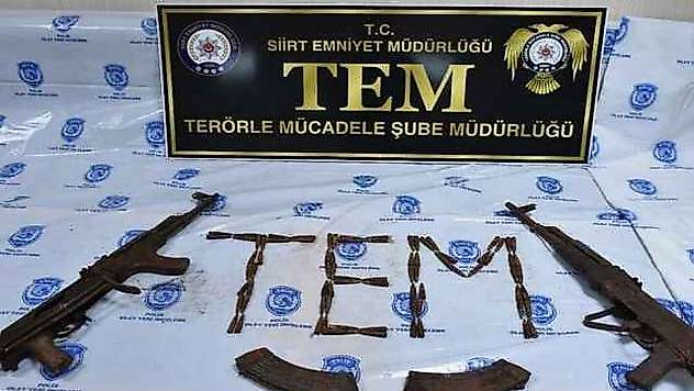 Siirt'te Terör Operasyonunda Toprağa Gömülü Silah ve Fişekler Ele Geçirildi