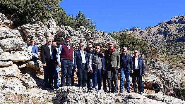 Döngel Direkli Mağarası'nda Keşif Çalışmaları Sürüyor
