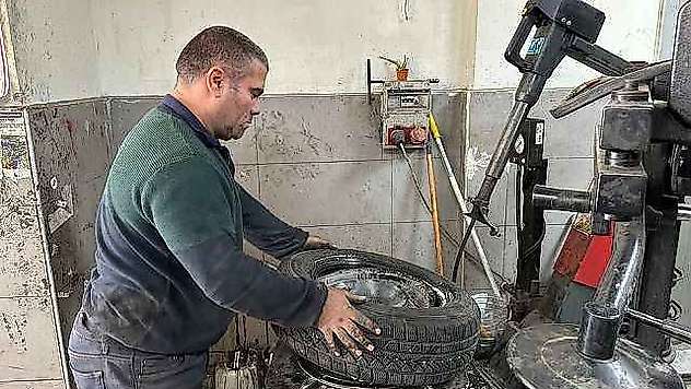 Lastikçilerde kış lastiği hareketliliği başladı