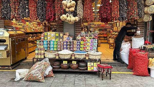 Vatandaşlar doktorun kapısını değil, aktarın yolunu tutuyor