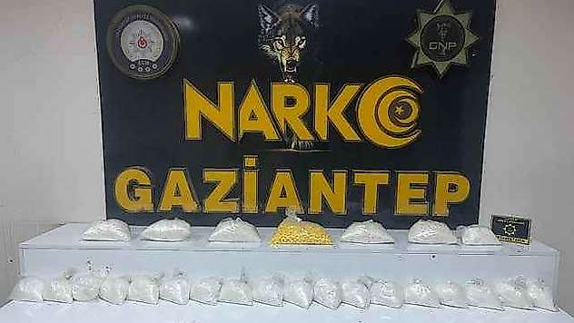 Gaziantep'te 14 kilogram metamfetamin ele geçirildi, 2 şahıs tutuklandı