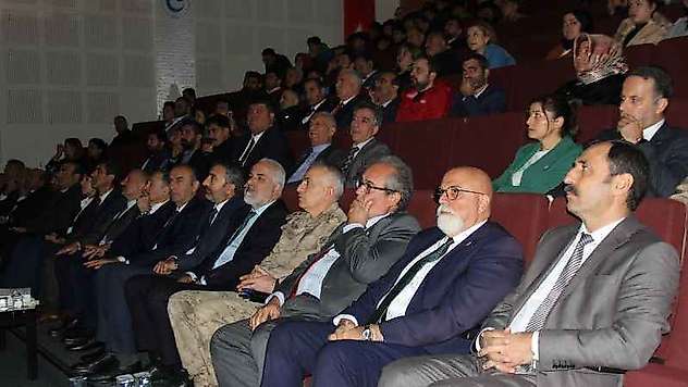 Adıyaman'da duygusal anların yaşandığı deprem çalıştayı düzenlendi
