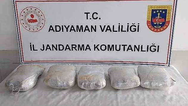 Jandarma ekiplerinden uyuşturucu operasyonu