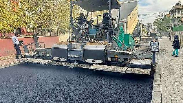 Adıyaman kent merkezindeki yollarda çalışmalar devam ediyor