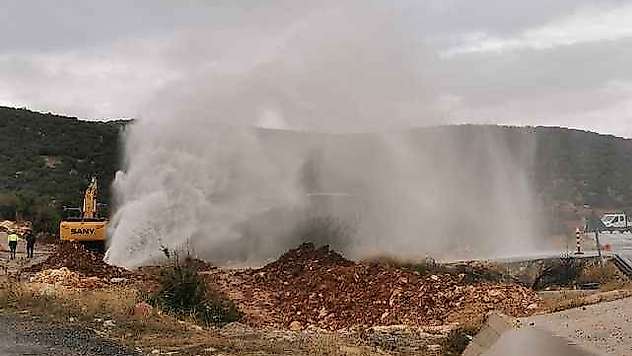 Pazarcık İçme Suyu Hattında Patlama Yaşandı