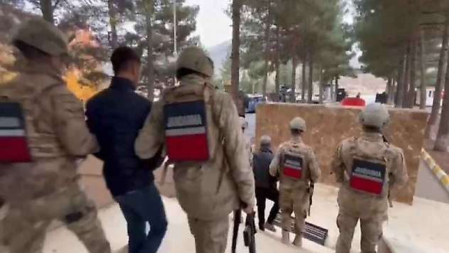 Diyarbakır'da terör operasyonu: 10 gözaltı