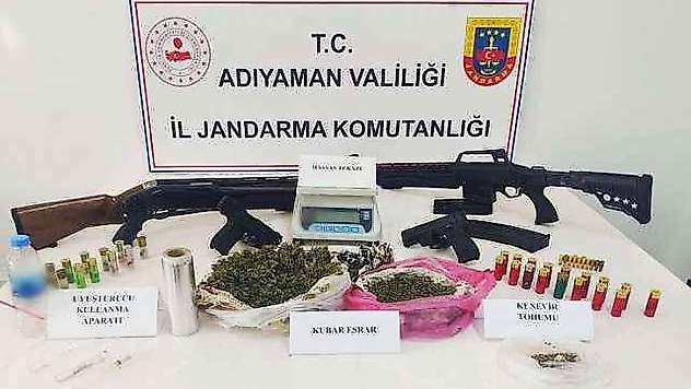 Jandarmadan 2 adrese operasyon