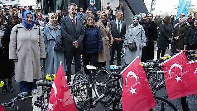 Bakan Tekin: 'MEB 56 bin kurumu olan bir bakanlık'