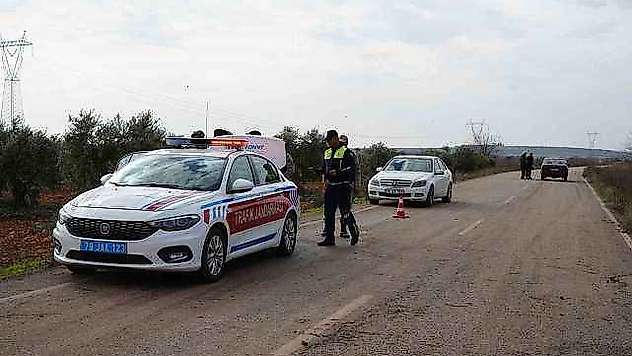 Şarampole uçan aracın sürücüsü ağır yaralandı