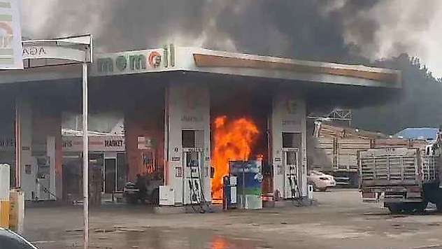 Diyarbakır'da akaryakıt istasyonunda korkutan yangın
