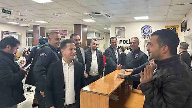 Sendika başkanı yeni yıla sağlık personeliyle girdi