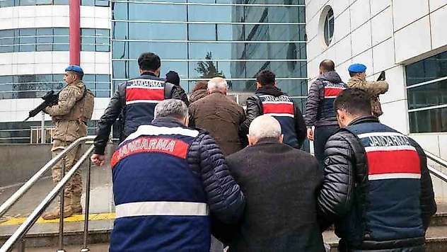DBP İl Eş başkanı ve 2 kişi adliyeye sevk edildi