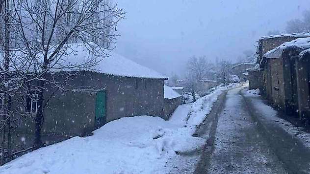 Beytüşşebap'ta eğitime kar tatili