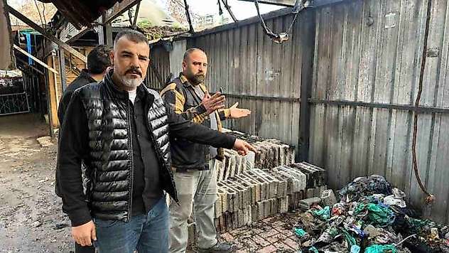 Gaziantep'te kundaklanan dükkan küle döndü