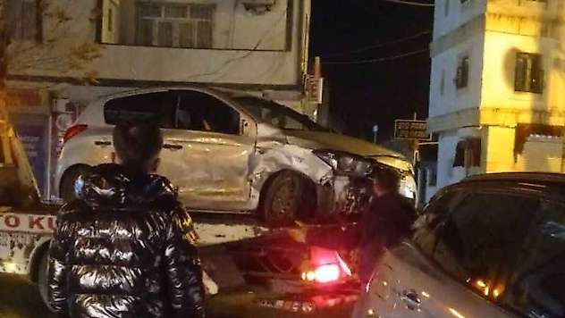 Mardin'de iki otomobil çarpıştı: 6 yaralı