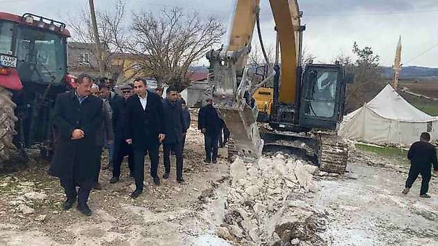 Kaymakam Partal, incelemelerde bulundu