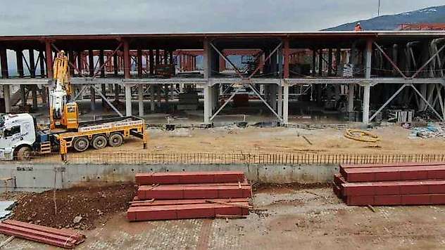 9 şiddetine dayanıklı çelikten yapılan hastane, Mart ayının sonunda teslim edilecek