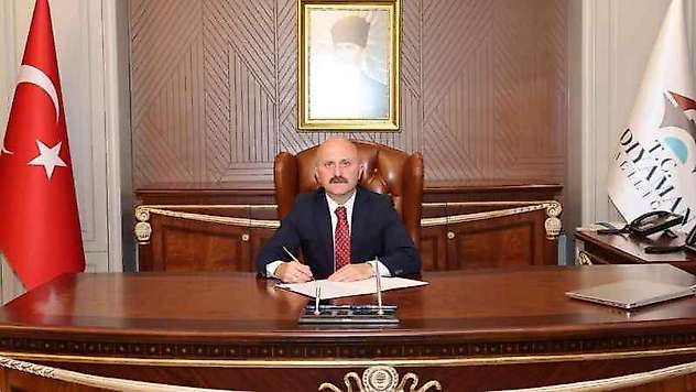 Vali Varol 'Deprem şehitlerimizi rahmetle ve özlemle anıyoruz'