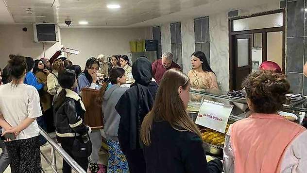 Şırnak'ta üniversiteli öğrencilere yöresel yemekler ikram edildi