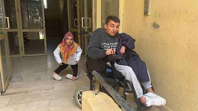Memleket değiştirten aşk, tekerlekli sandalyeye takıldı