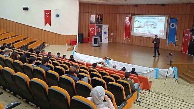 Batman Üniversitesi'nden deprem semineri