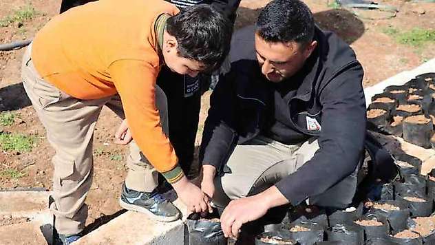 Şanlıurfalı minikler tescilli ürünü toprakla buluşturdu