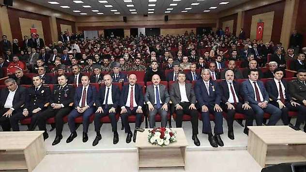 Adıyaman'da, Çanakkale Oratoryosu büyük beğeni aldı